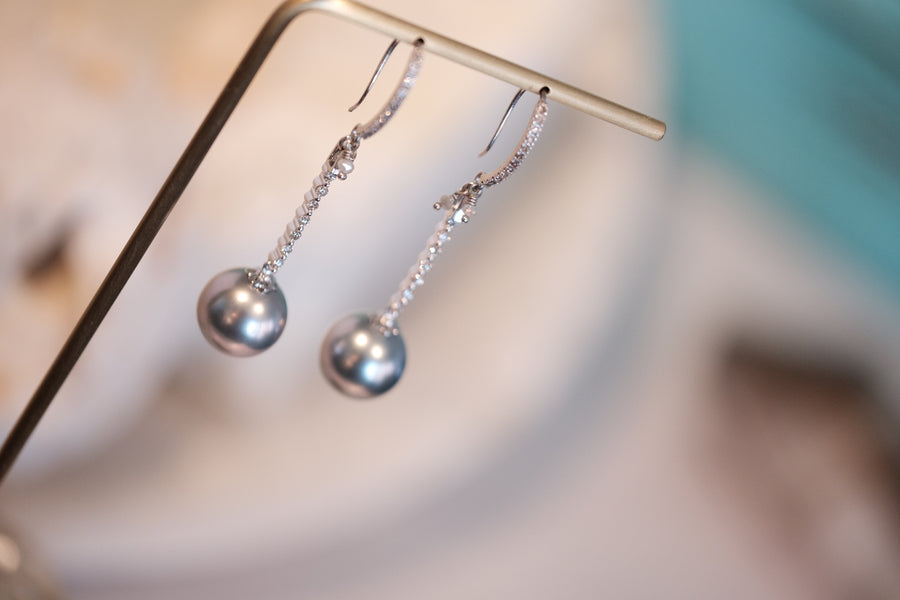 “Mirror Mirror on the Pearl” Tahitian Pearl and Diamond Drop Earrings