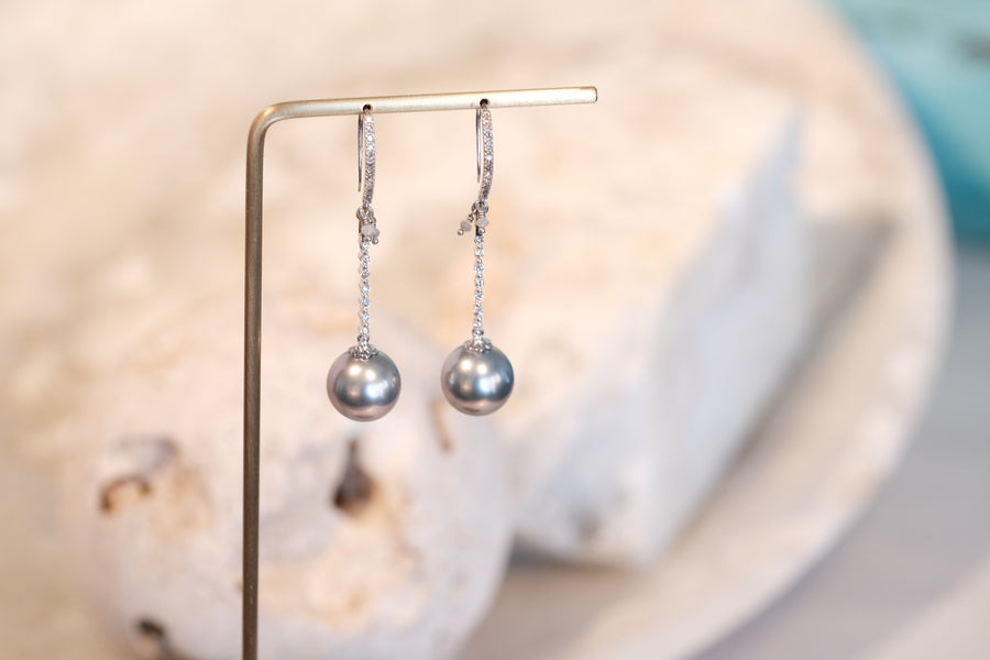 “Mirror Mirror on the Pearl” Tahitian Pearl and Diamond Drop Earrings