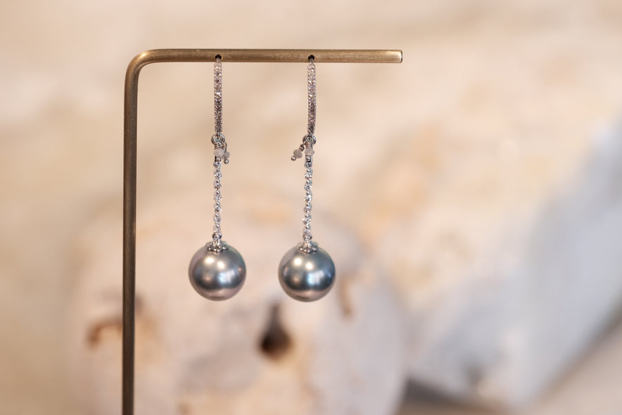 “Mirror Mirror on the Pearl” Tahitian Pearl and Diamond Drop Earrings