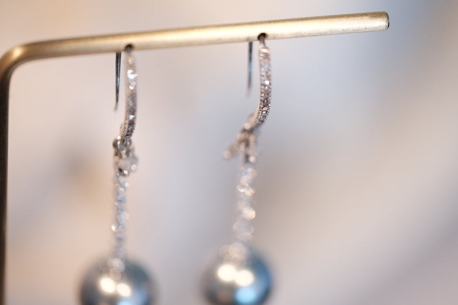 “Mirror Mirror on the Pearl” Tahitian Pearl and Diamond Drop Earrings