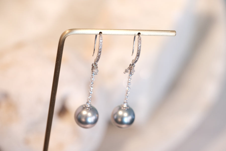 “Mirror Mirror on the Pearl” Tahitian Pearl and Diamond Drop Earrings