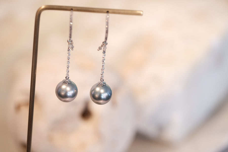 “Mirror Mirror on the Pearl” Tahitian Pearl and Diamond Drop Earrings